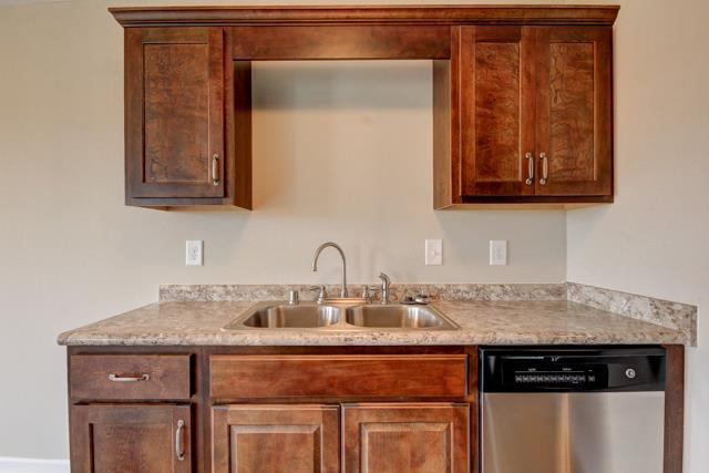 121 Kentucky Ridge Oak Grove, KY 42262 - Photo 5 of 16 Gallery Image 5