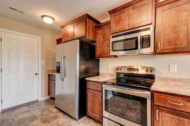 121 Kentucky Ridge Oak Grove, KY 42262 - Photo 6 of 16 Gallery Image 6