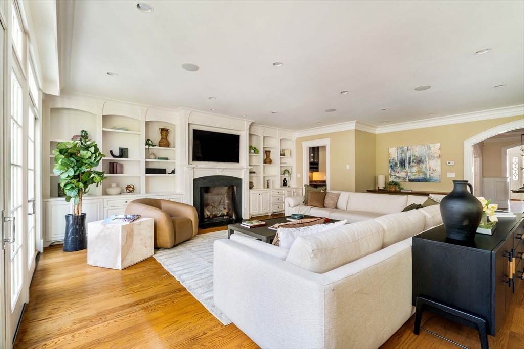 151 Hampshire Road Wellesley, MA 02481 - Photo 16 of 39