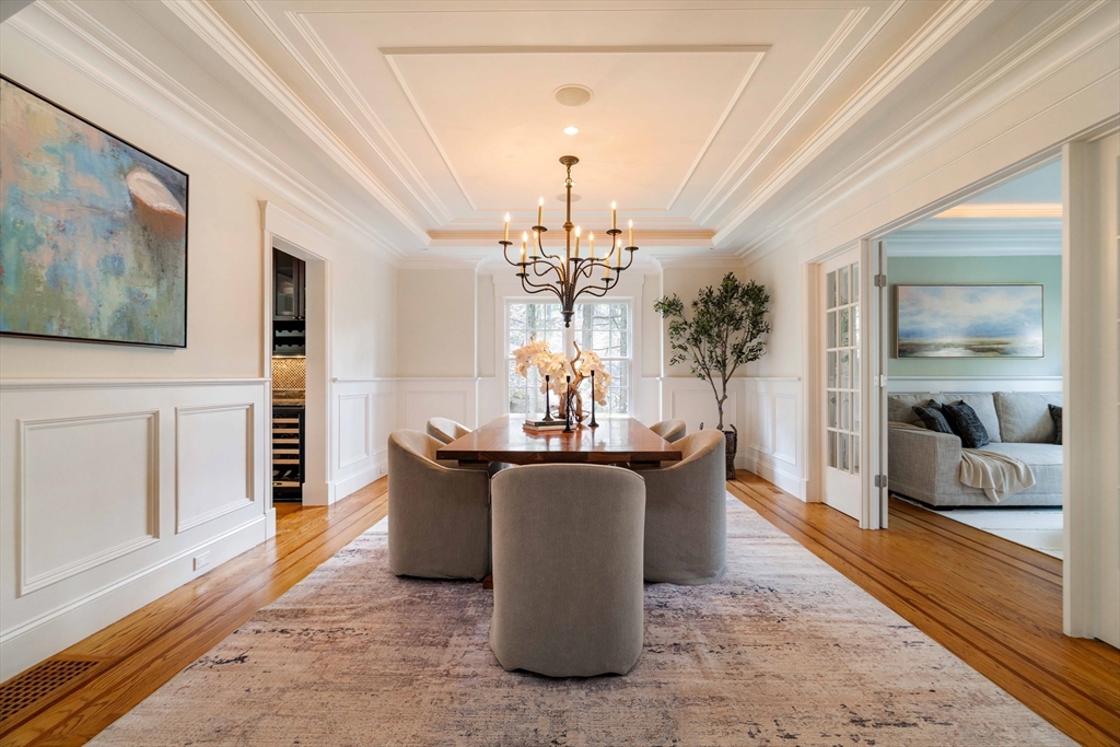 151 Hampshire Road Wellesley, MA 02481 - Photo 6 of 39