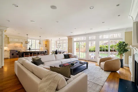 $4,100,000 | 151 Hampshire Road, Wellesley, MA 02481