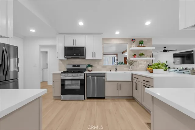 $515,000 | 9888 Trinity Road, Oak Hills, CA 92344