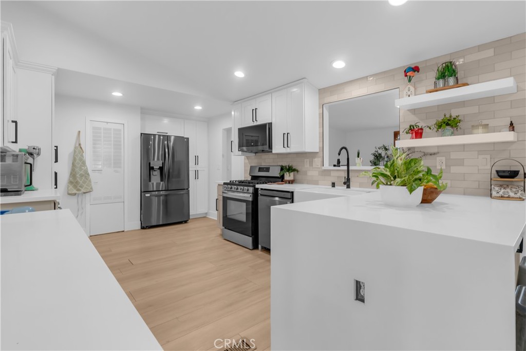 9888 Trinity Road Oak Hills, CA 92344 - Photo 16 of 51