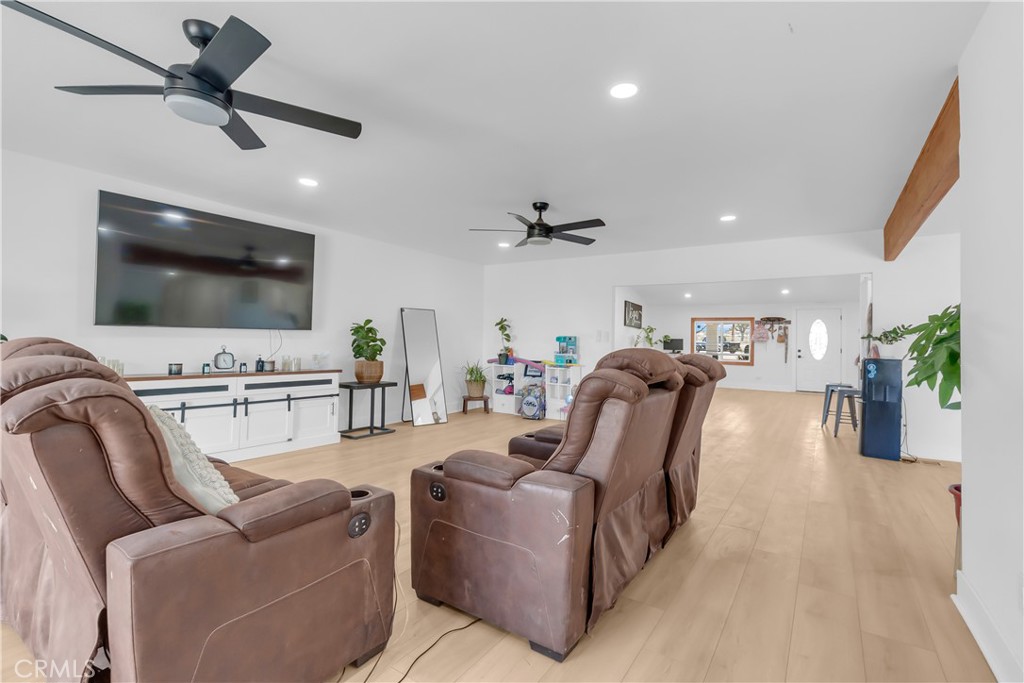 9888 Trinity Road Oak Hills, CA 92344 - Photo 18 of 51