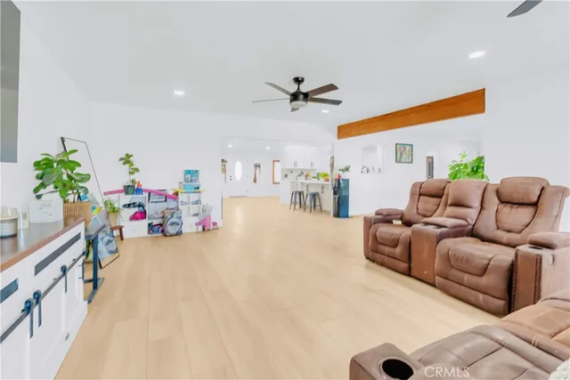 $515,000 | 9888 Trinity Road, Oak Hills, CA 92344