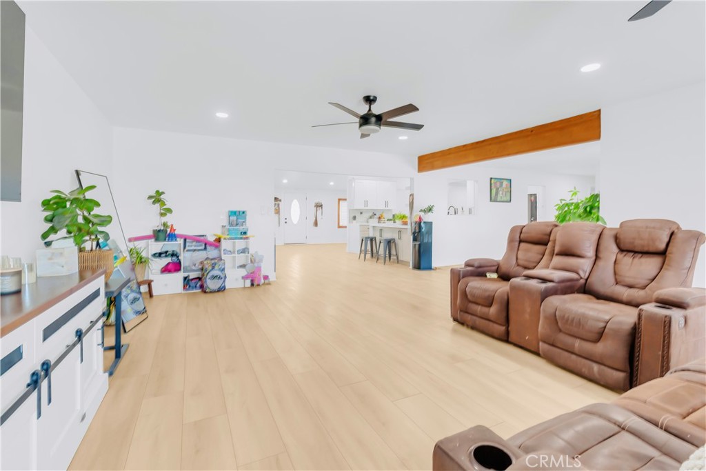 9888 Trinity Road Oak Hills, CA 92344 - Photo 20 of 51