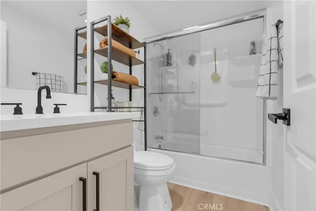 $515,000 | 9888 Trinity Road, Oak Hills, CA 92344