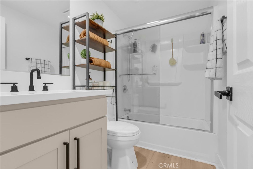 9888 Trinity Road Oak Hills, CA 92344 - Photo 28 of 51 Bathroom # 1