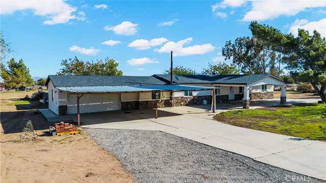 $515,000 | 9888 Trinity Road, Oak Hills, CA 92344