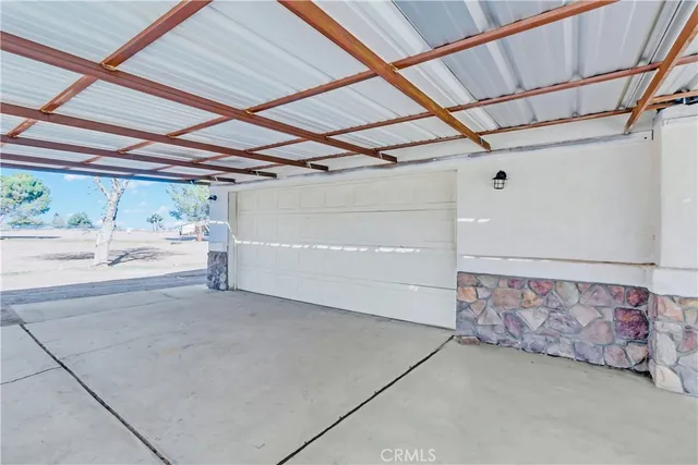 $515,000 | 9888 Trinity Road, Oak Hills, CA 92344