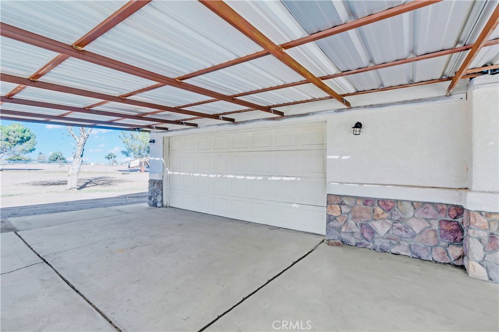 9888 Trinity Road Oak Hills, CA 92344 - Photo 7 of 51