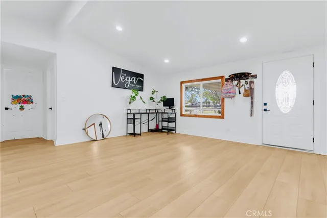 $515,000 | 9888 Trinity Road, Oak Hills, CA 92344