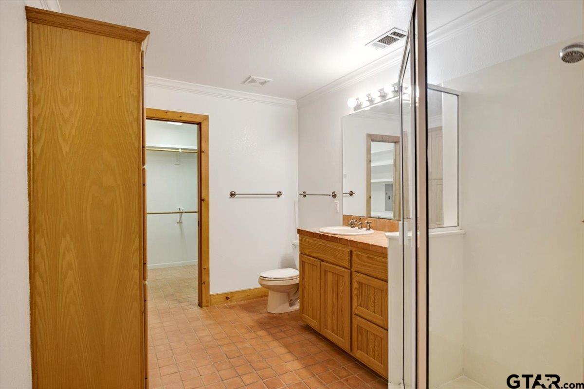 2040 Valleywood Trail Holly Lake Ranch, TX 75765 - Photo 14 of 48