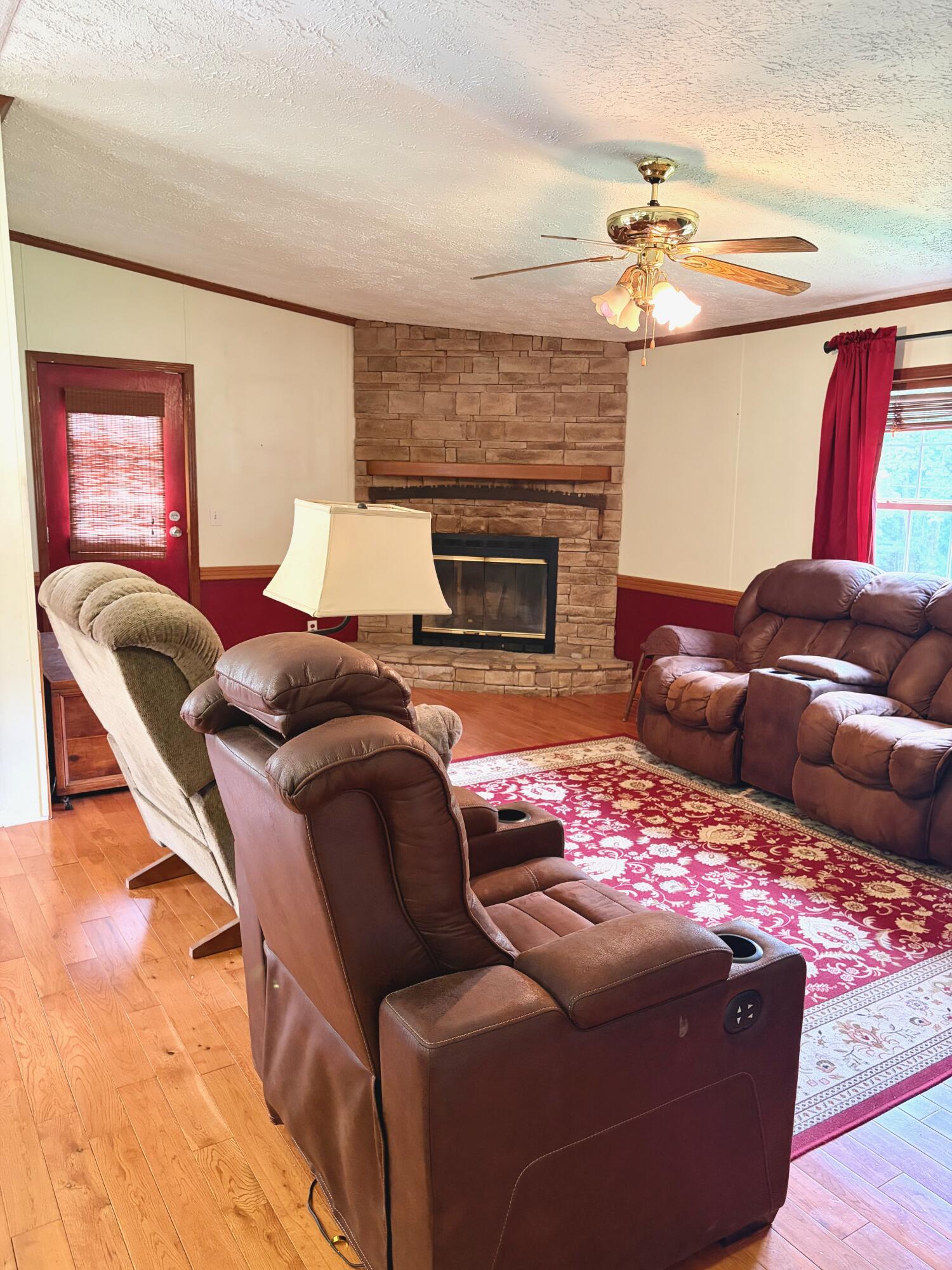 915 Isolane Road Callaway, VA 24067 - Photo 10 of 28 IMG_0428
