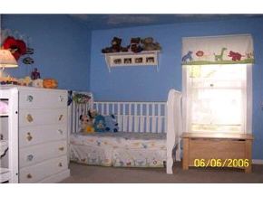 5 R Gayle Drive, Unit 5R Derry, NH 03038 - Photo 3 of 8