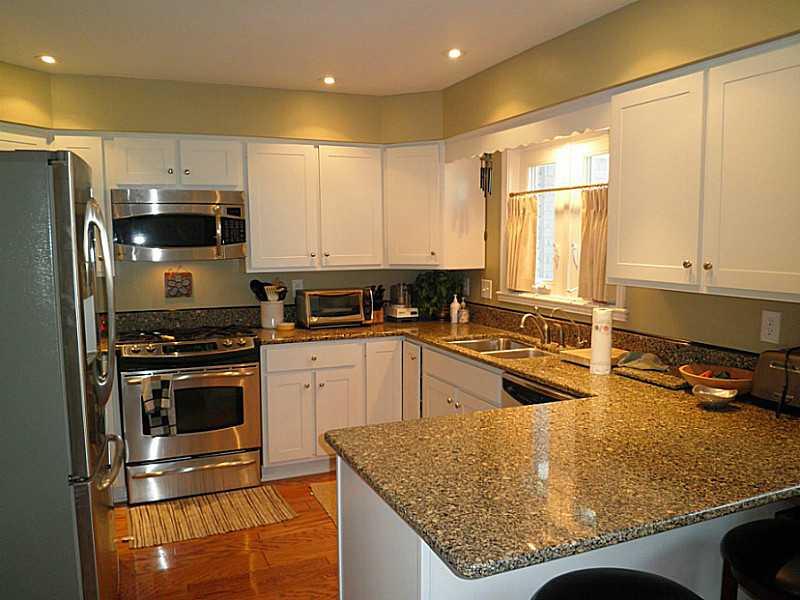 3655 Bay Rd N Drive Indianapolis, IN 46240 - Photo 3 of 24