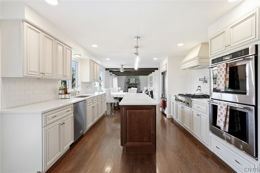9389 Caughdenoy Road Clay, NY 13029 - Photo 12 of 50 Gallery Image 12