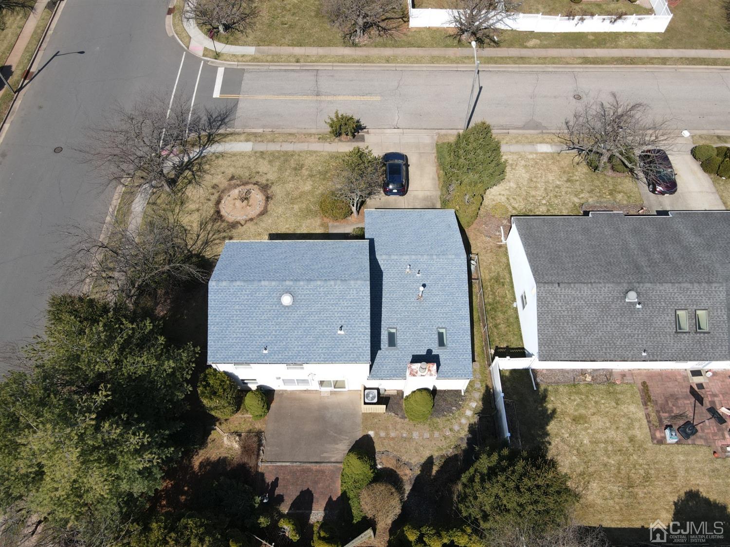 40 Azalea Drive Edison, NJ 08820 - Photo 3 of 36 an aerial view of a house with outdoor space