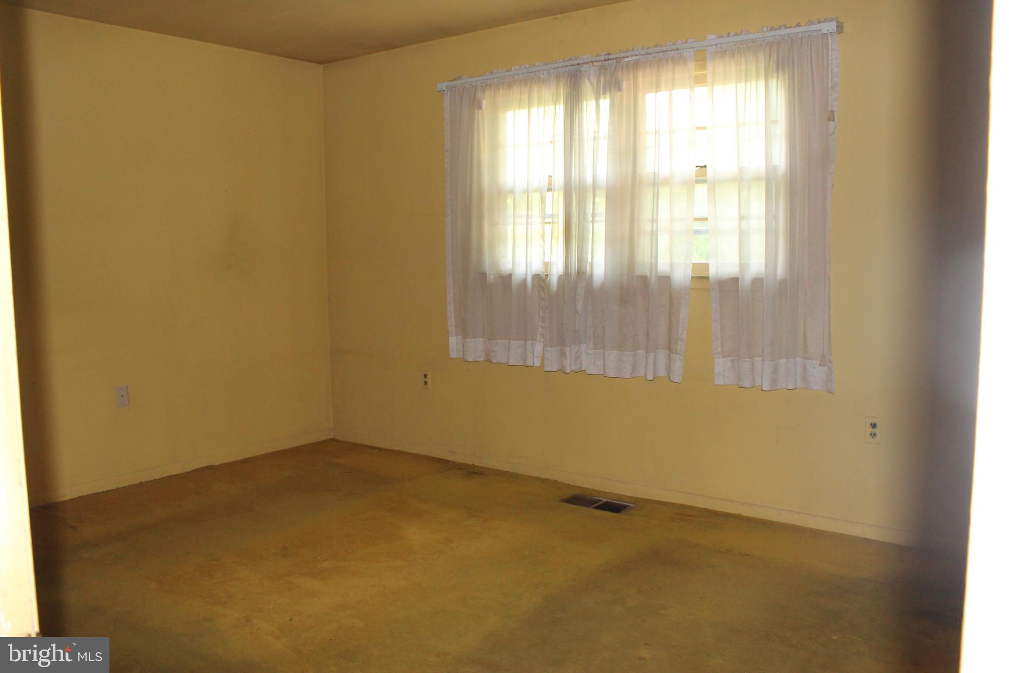 9309 Cross Bow Road Fort Washington, MD 20744 - Photo 12 of 32 Primary Bedroom