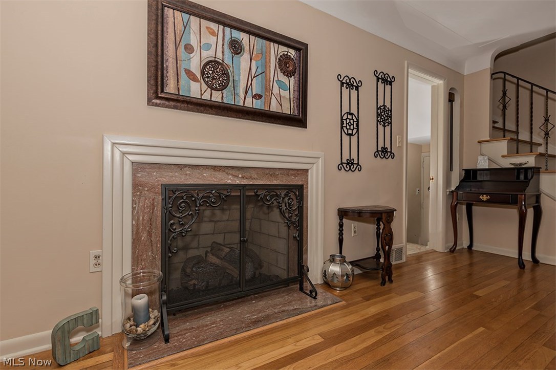 2491 Eaton Road Cleveland, OH 44118 - Photo 10 of 35 Gallery Image 10
