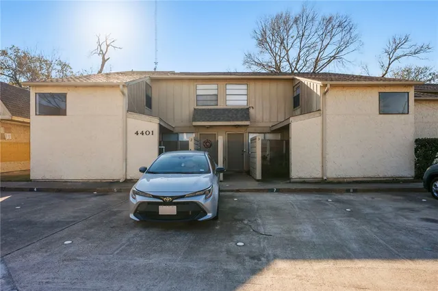 $109,000 | 4401 Carter Creek Parkway, Unit 12, Bryan, TX 77802