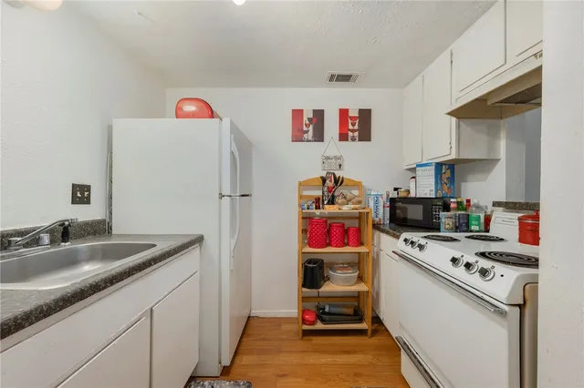 $109,000 | 4401 Carter Creek Parkway, Unit 12, Bryan, TX 77802