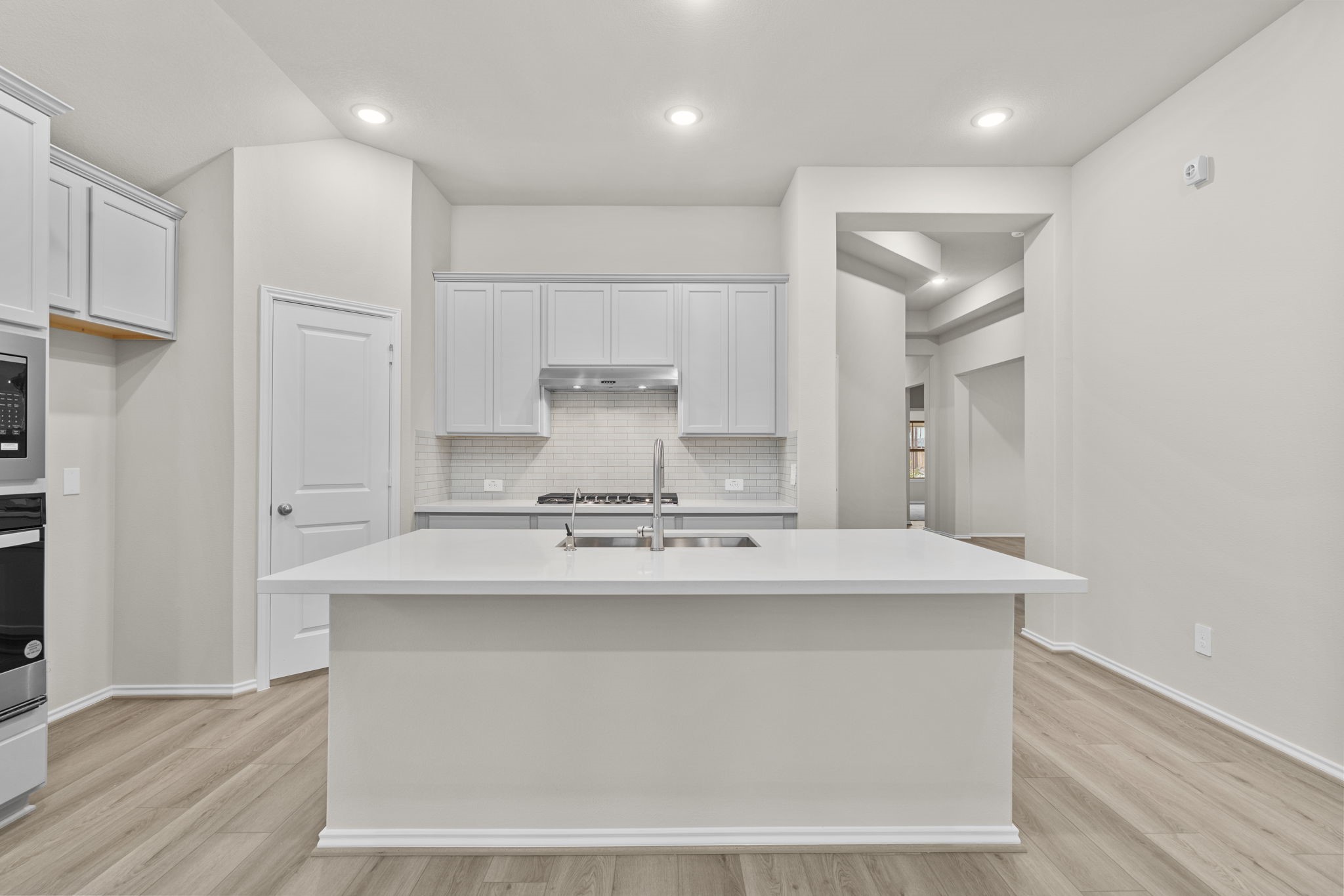 9526 Sierra Crest Lane Porter, TX 77365 - Photo 3 of 38