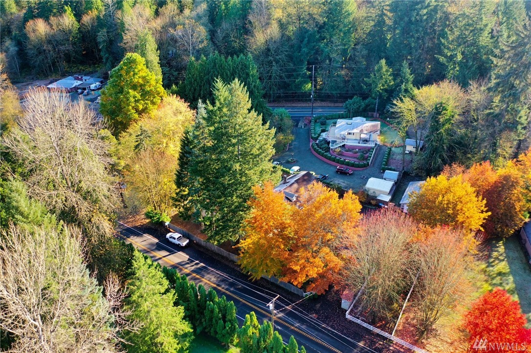 23347 Southeast May Valley Road Issaquah, WA 98027 - Photo 38 of 40