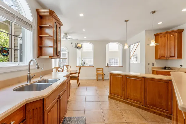 $935,000 | 2076 Hendricks Avenue, Waterford Works, NJ 08089