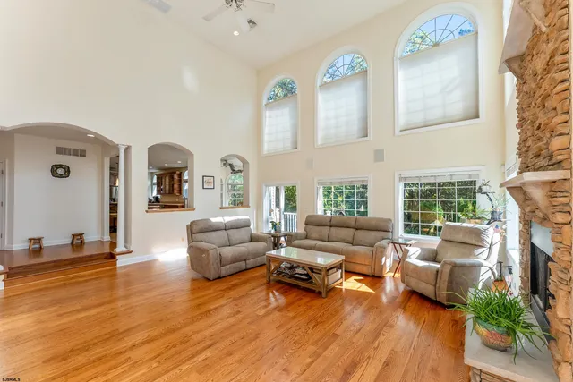 $935,000 | 2076 Hendricks Avenue, Waterford Works, NJ 08089