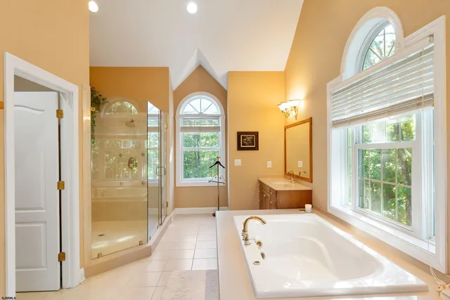 $935,000 | 2076 Hendricks Avenue, Waterford Works, NJ 08089