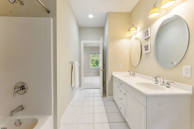 $935,000 | 2076 Hendricks Avenue, Waterford Works, NJ 08089