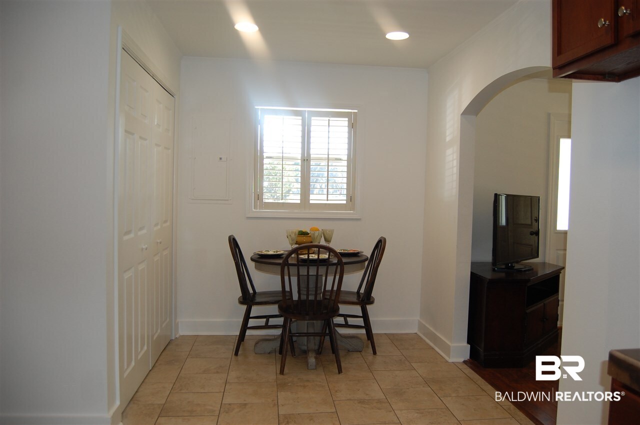 1302 North Alston Street Foley, AL 36535 - Photo 21 of 24