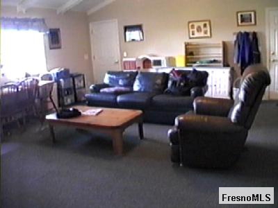 11291 Tollhouse Road Clovis, CA 93619 - Photo 5 of 10