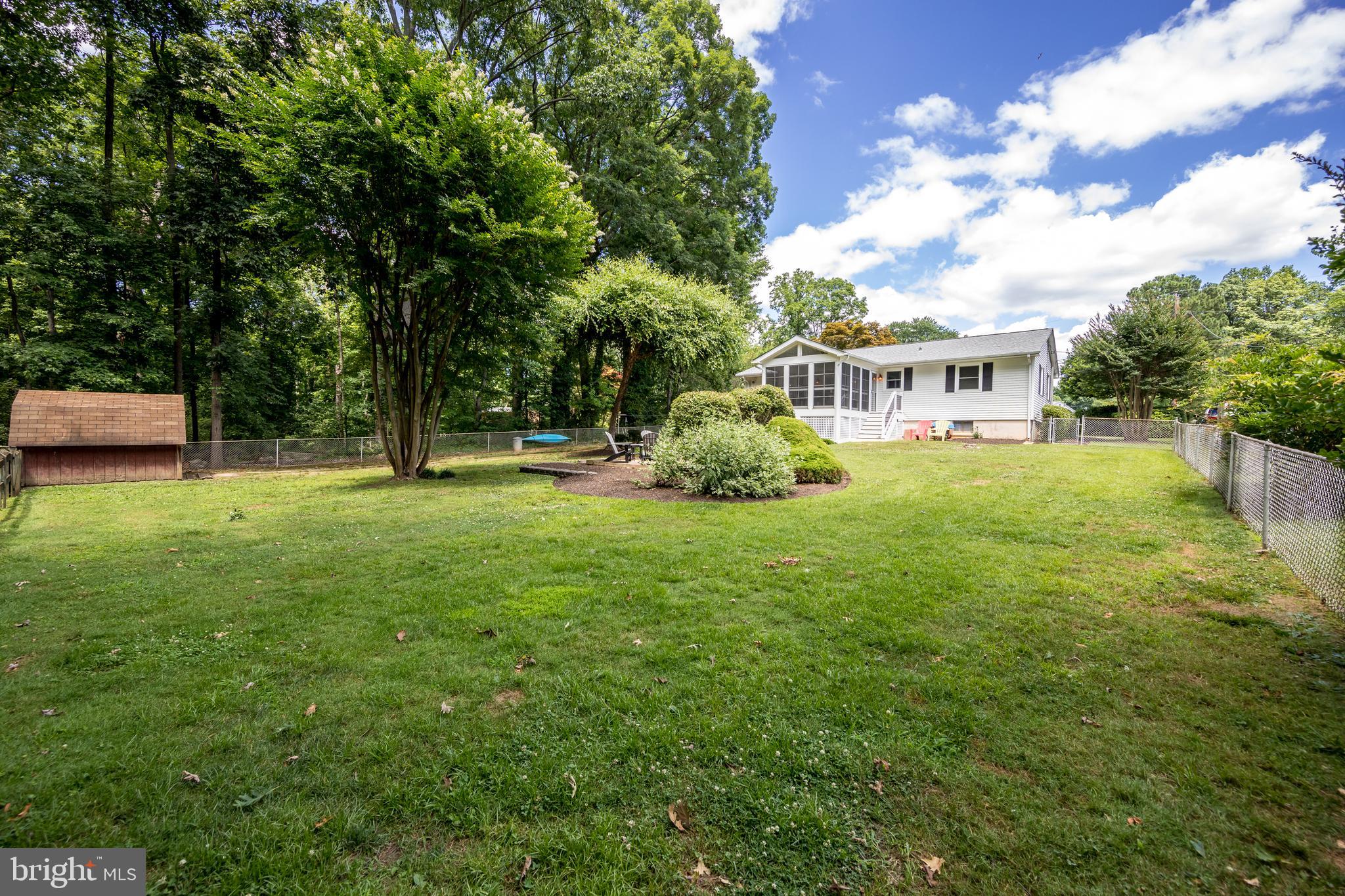 214 W Road Essex, MD 21221 - Photo 29 of 33 Huge back yard