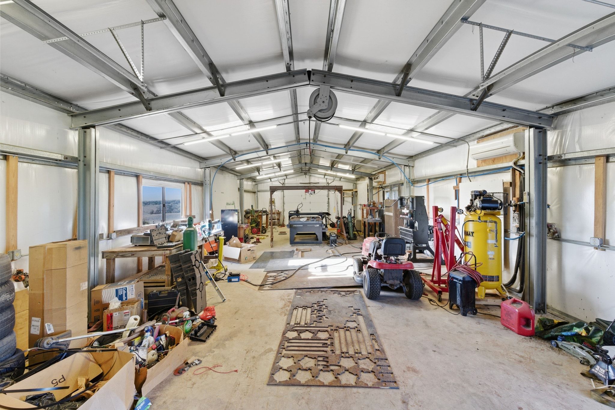 162 Farm To Market 672 Dale, TX 78616 - Photo 28 of 40 View of garage