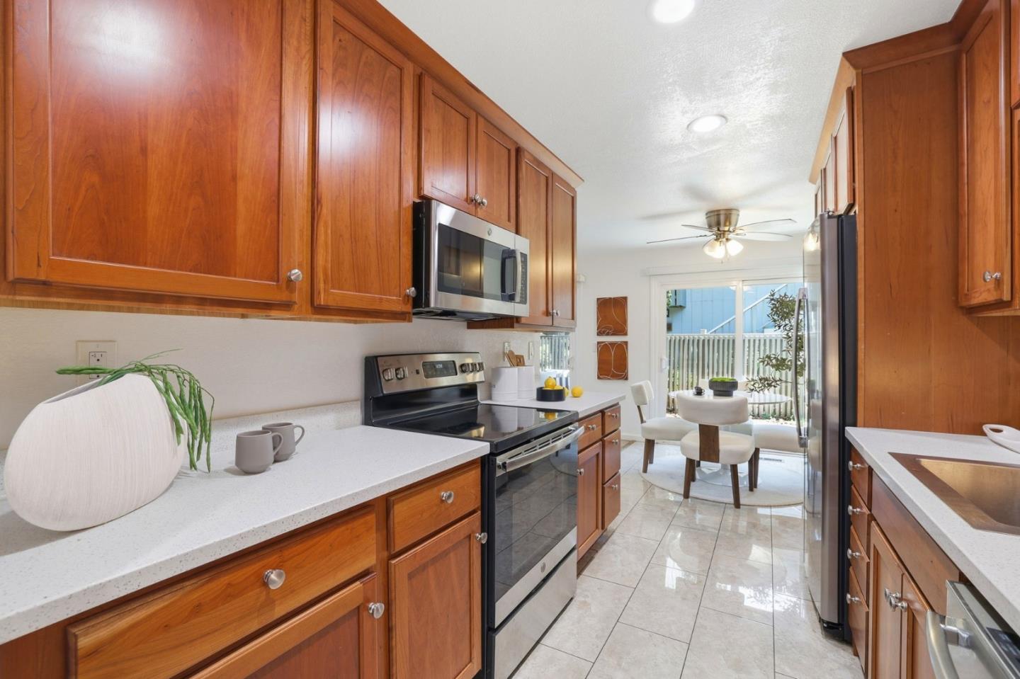 255 South Rengstorff Avenue, Unit 173 Mountain View, CA 94040 - Photo 10 of 31
