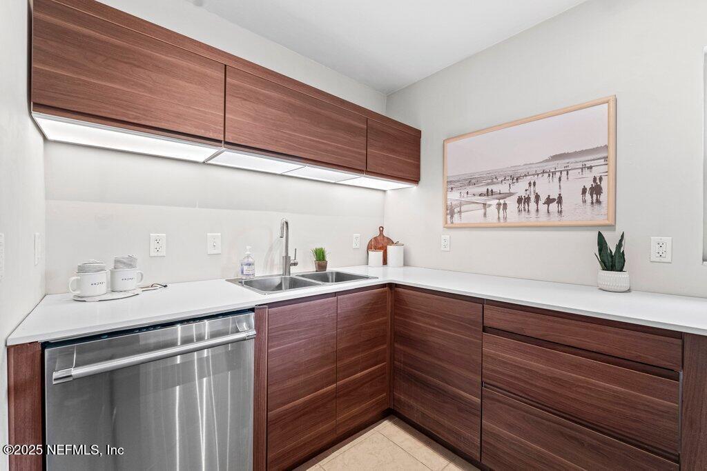 885 Seminole Road Atlantic Beach, FL 32233 - Photo 13 of 43 Kitchen