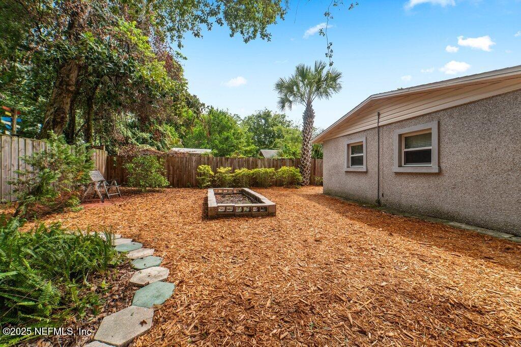 885 Seminole Road Atlantic Beach, FL 32233 - Photo 37 of 43 Backyard