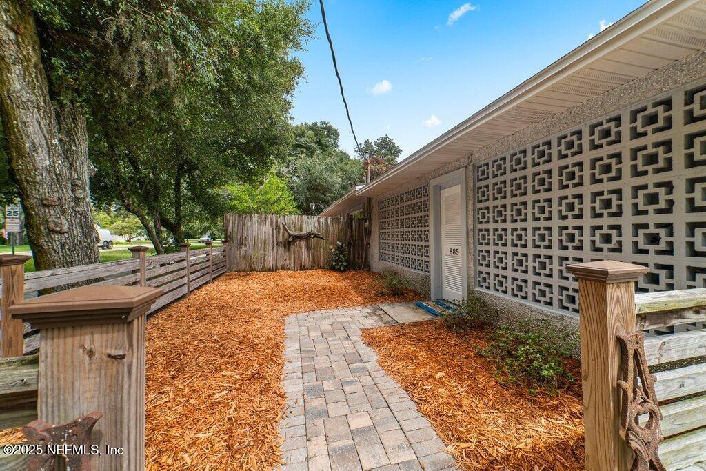 885 Seminole Road Atlantic Beach, FL 32233 - Photo 40 of 43 Entry