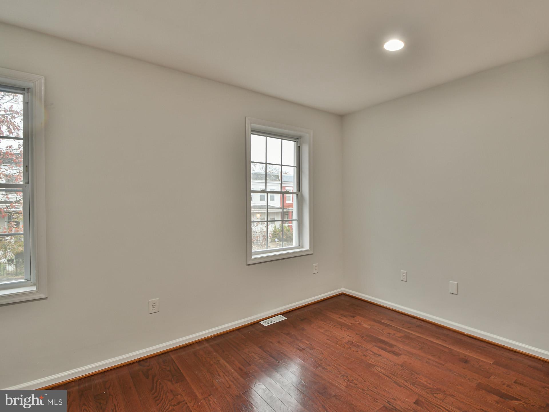 620 Irving Street Northwest, Unit 1 Washington, DC 20010 - Photo 31 of 60