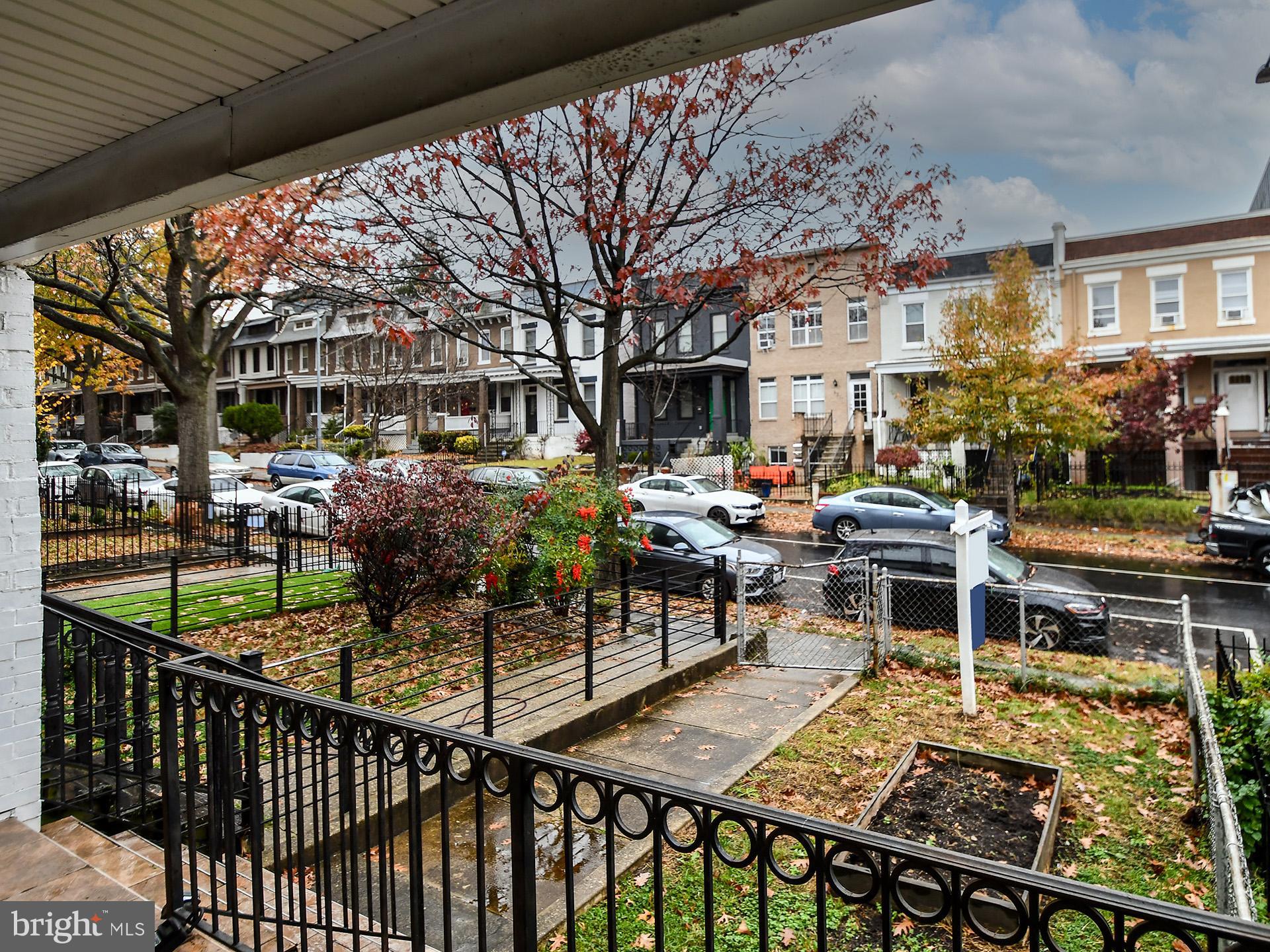 620 Irving Street Northwest, Unit 1 Washington, DC 20010 - Photo 4 of 60