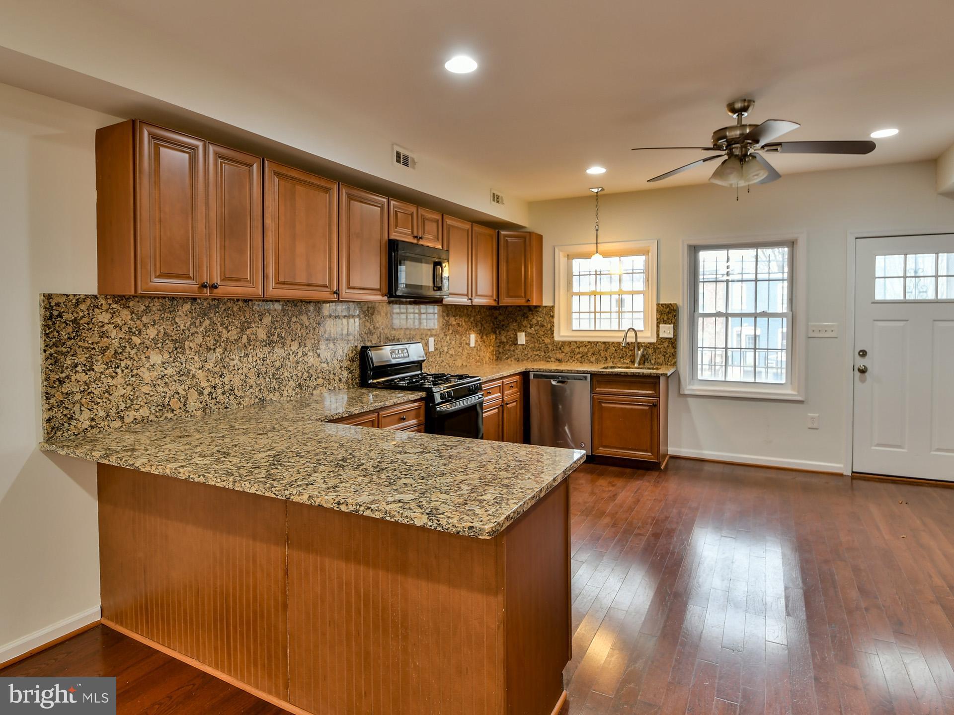 620 Irving Street Northwest, Unit 1 Washington, DC 20010 - Photo 8 of 60