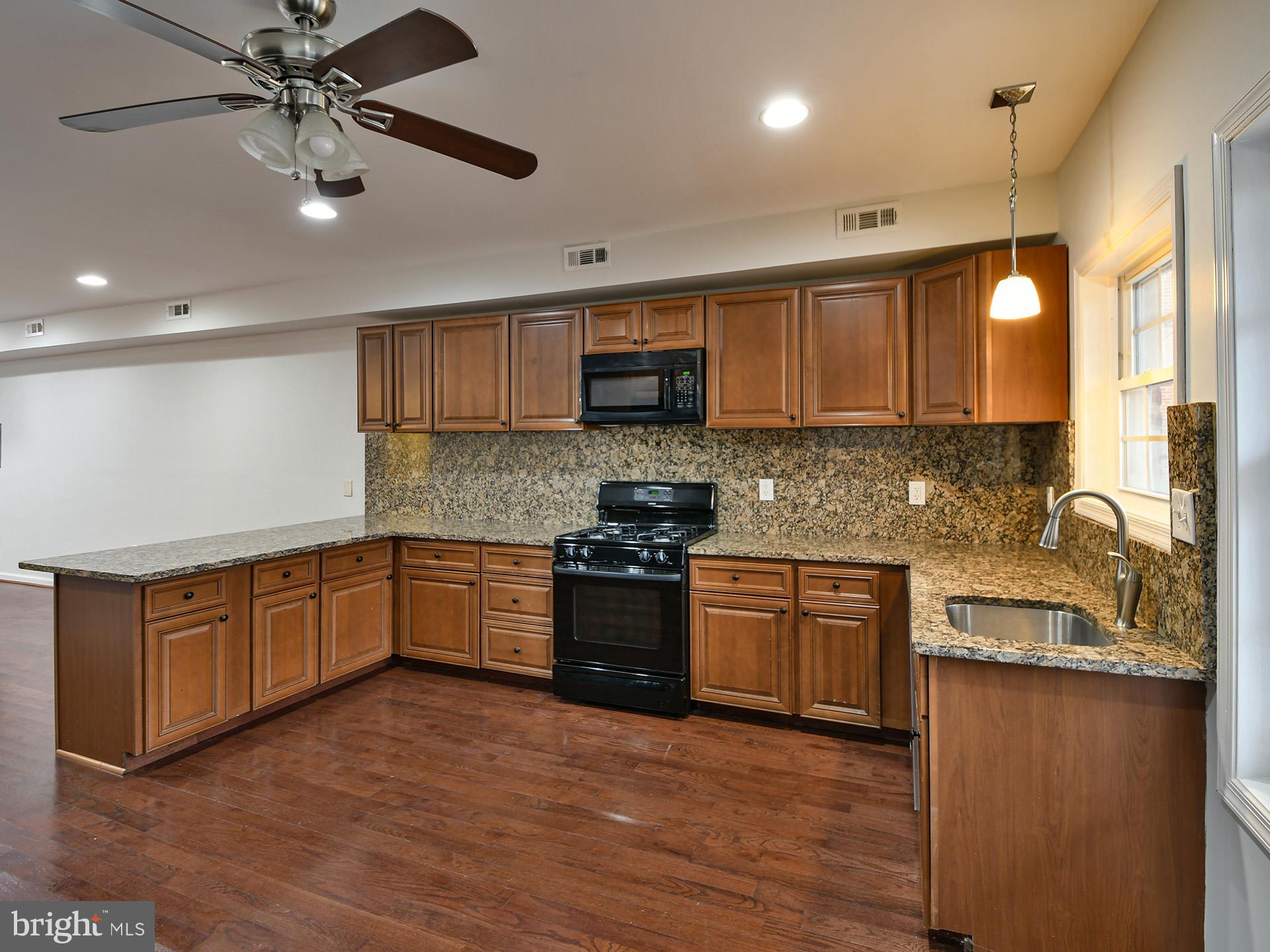 620 Irving Street Northwest, Unit 1 Washington, DC 20010 - Photo 9 of 60
