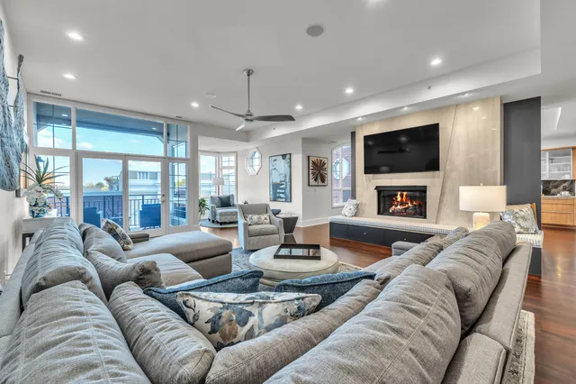 $2,300,000 | 801 West Ann Arbor Trail, Unit 306, Plymouth, MI 48170