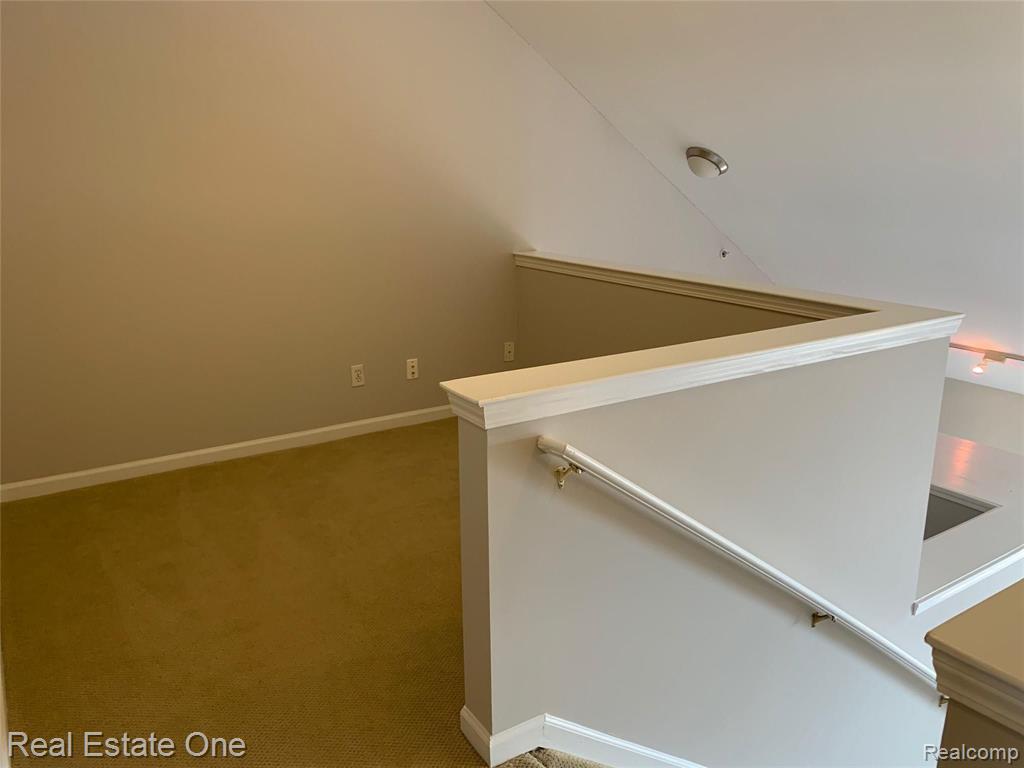 1558 Devon Lane, Unit 5 Troy, MI 48084 - Photo 10 of 19