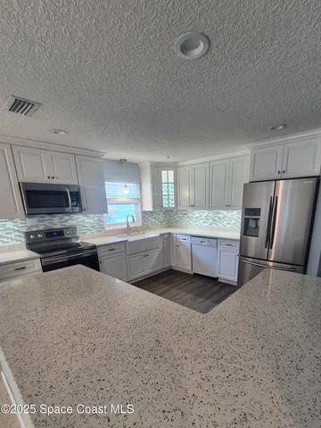 $3,200 | 333 Bahama Drive, Indialantic, FL 32903