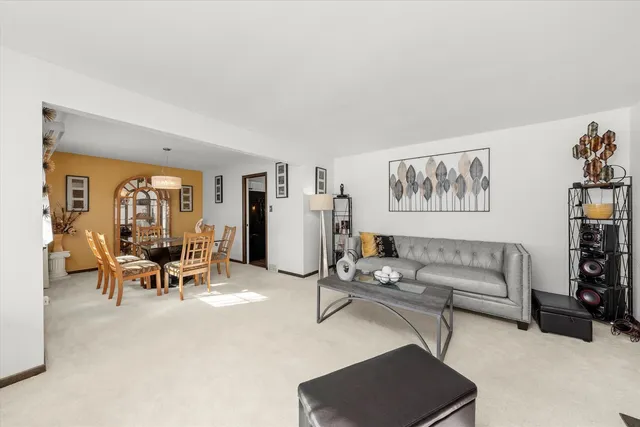 $297,000 | 71 Hereford Drive, Crete, IL 60417