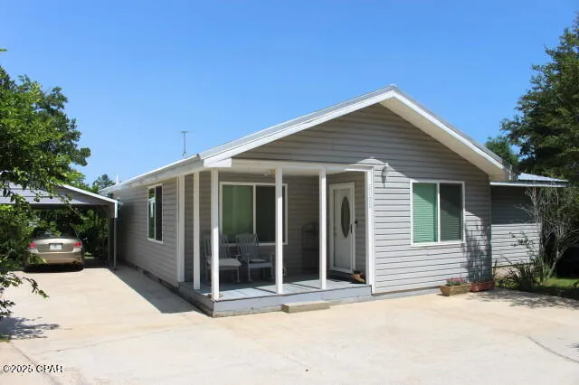 $225,000 | 2100 3rd Avenue, Sneads, FL 32460