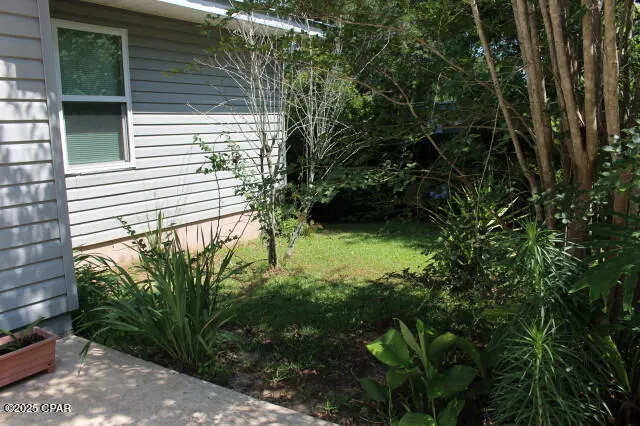 $225,000 | 2100 3rd Avenue, Sneads, FL 32460